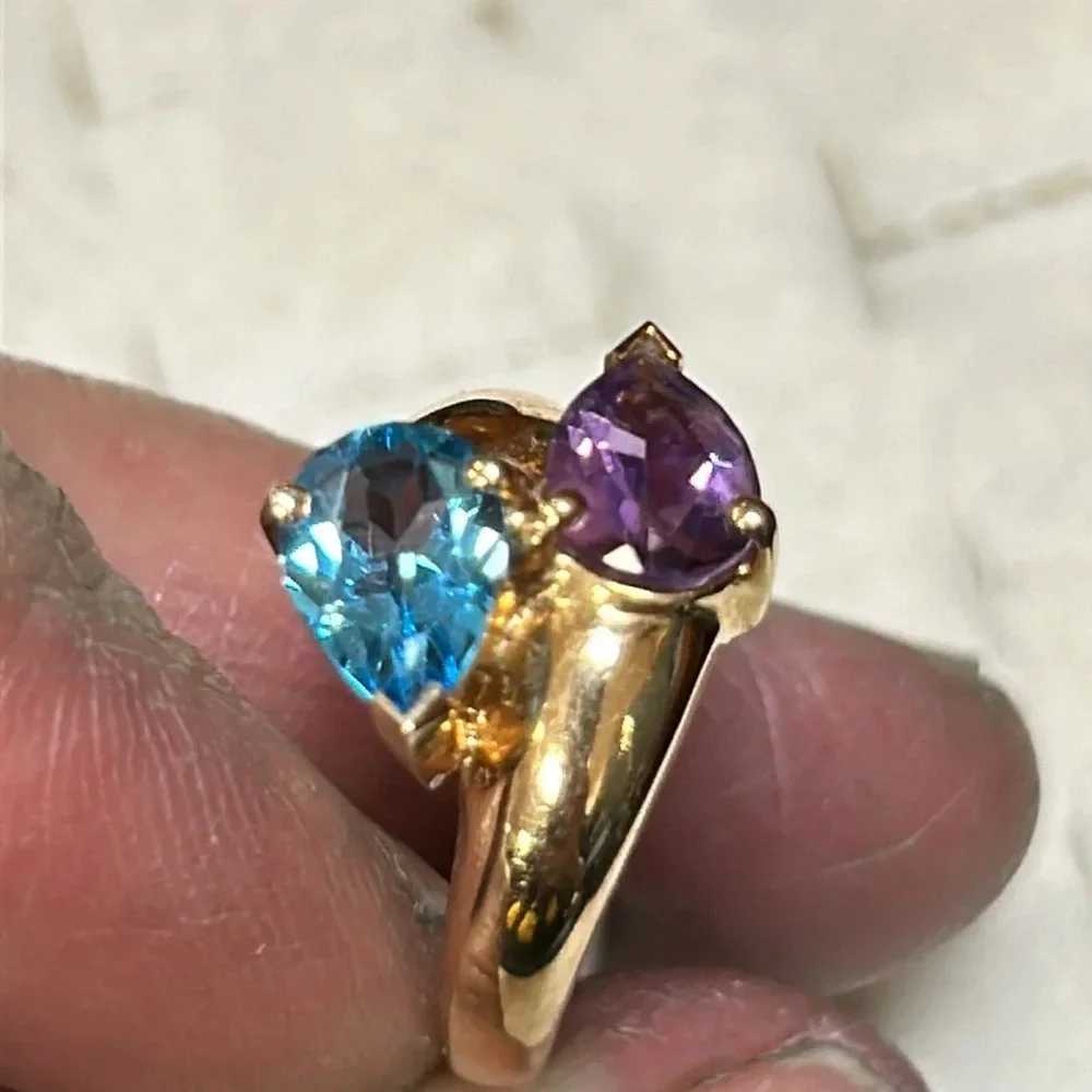 344034 14k yg amethyst and topaz ring - Picture 2 of 3